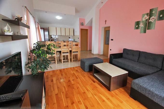 Apartmani Ante Jasenice  Dış mekan fotoğraf